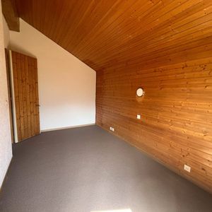Square bedroom 2
