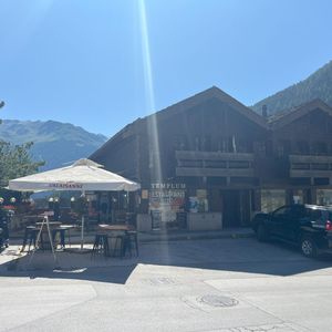 Square from street